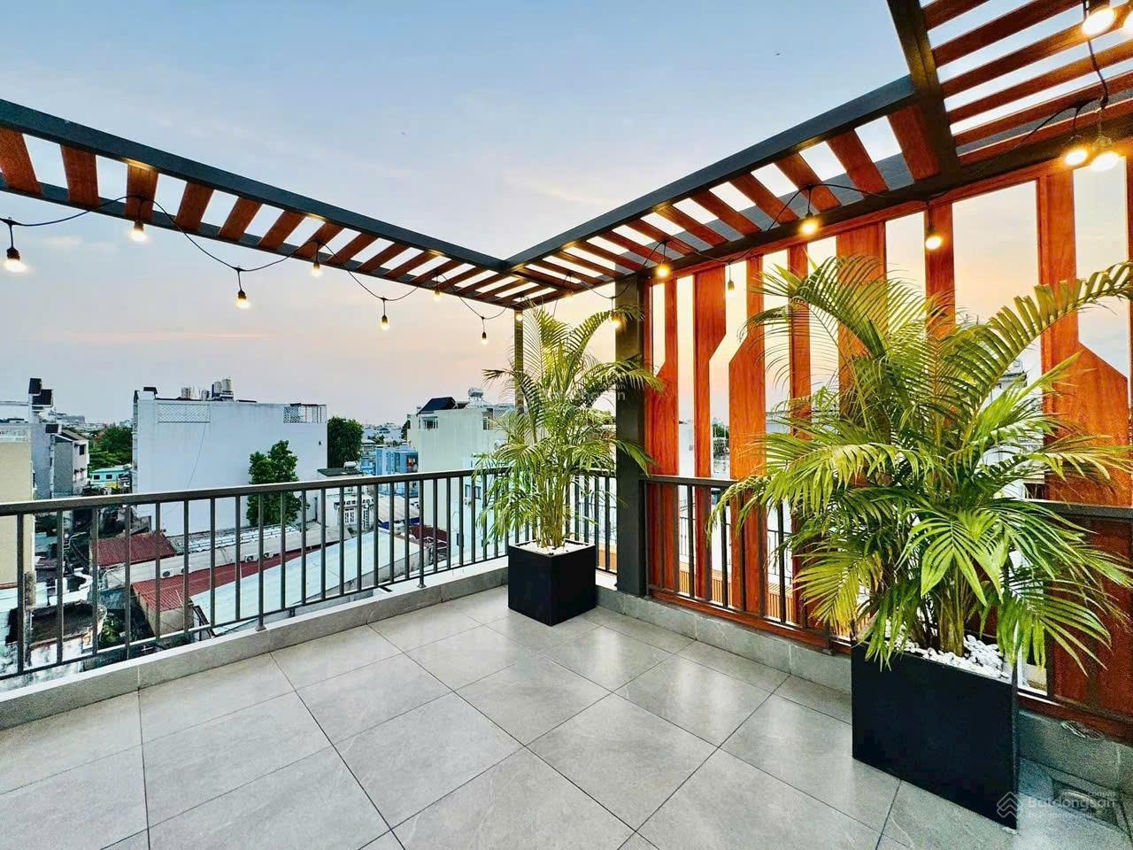 Nhà 65m2 hẻm 6m Võ Văn Tần, Q3. Xây 4 tầng gần chợ Bàn Cờ, sổ sẵn công chứng - Bán 3,2 tỷ bao thuế