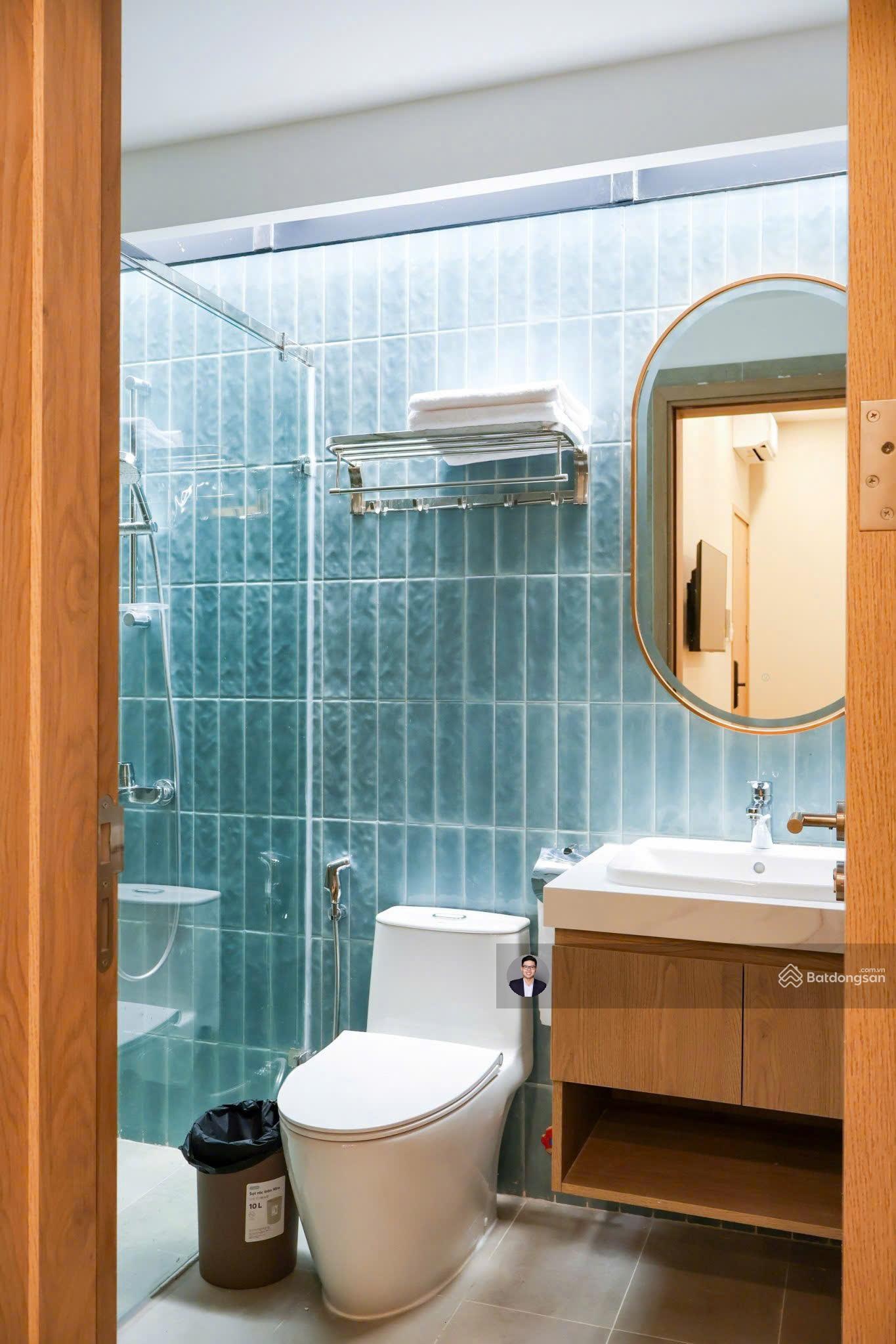Bán nhà siêu phẩm mặt tiền Làng Báo Chí - Thảo Điền - DT 10x11m - 4 tầng mới toanh - Giá 26,5 tỷ