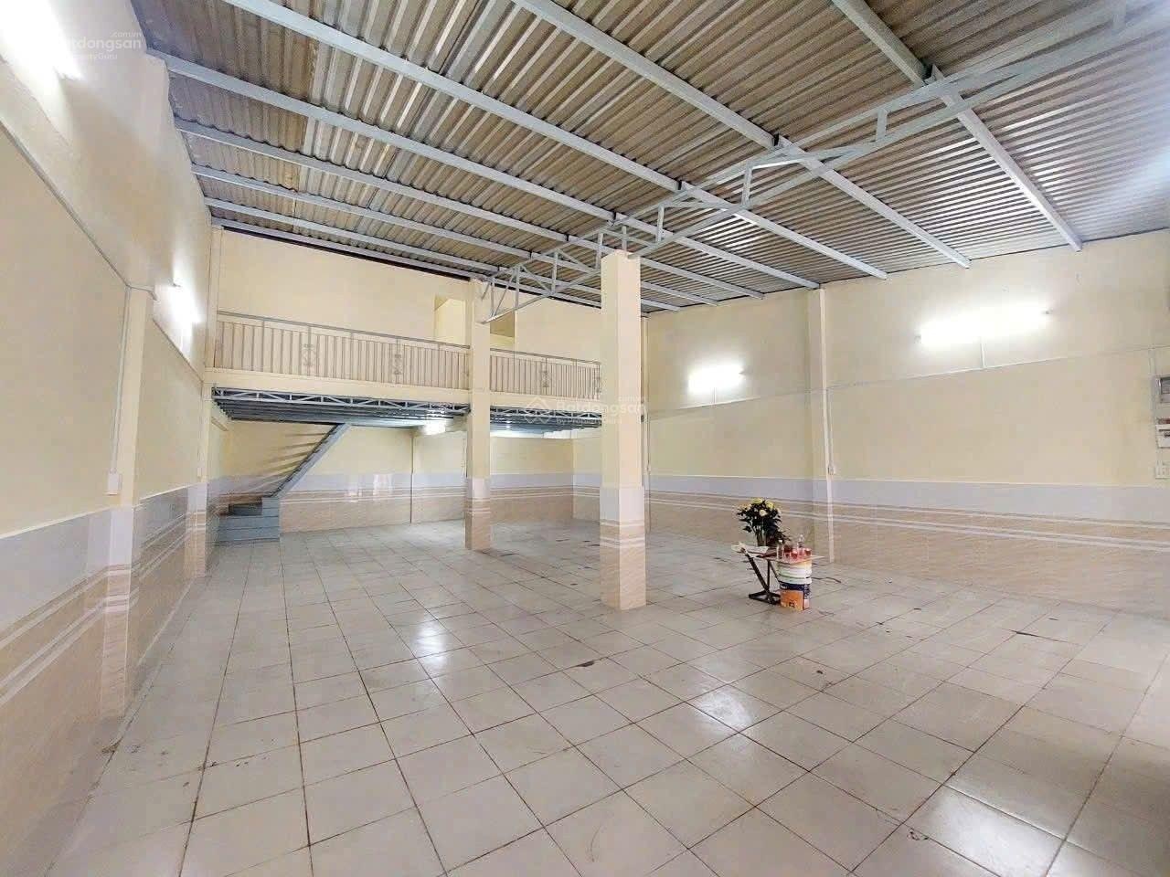 Cho thuê kho xưởng 8x15m, điện 3pha, tải 5 tấn, giá 14tr