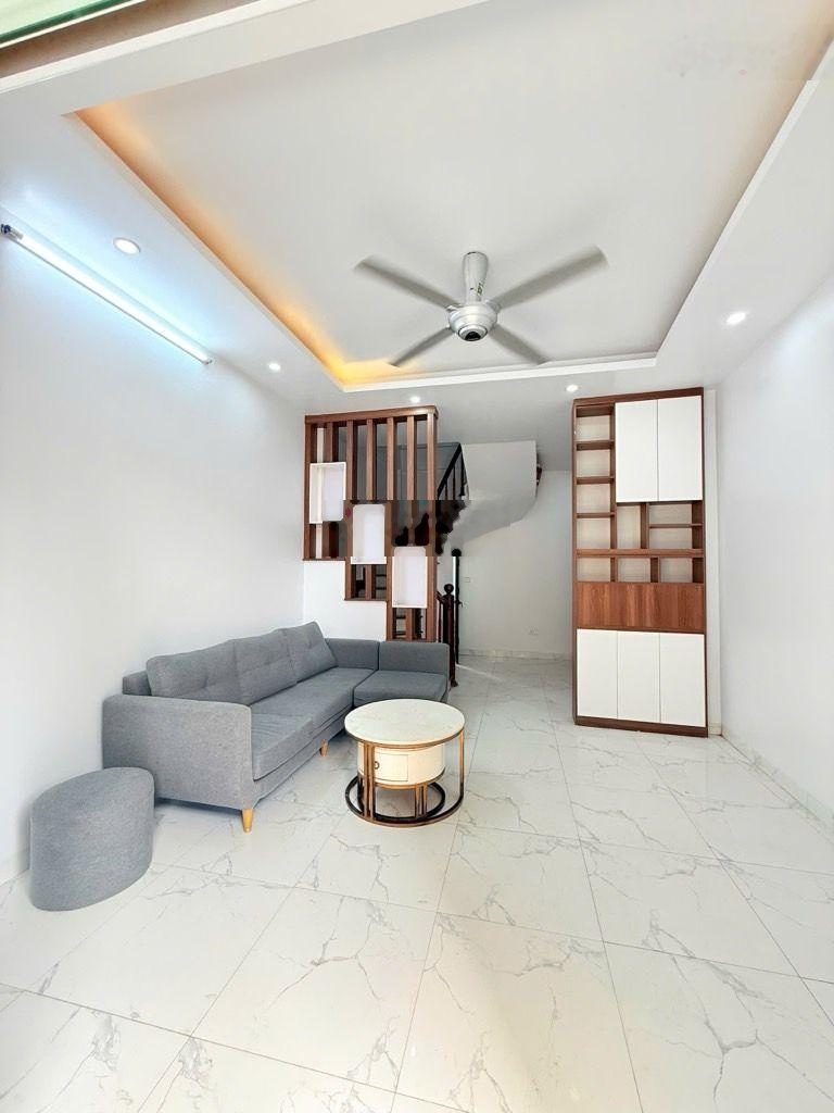 Gần Tô Hiệu lô góc hiếm kinh doanh tốt 5 tầng, full công năng