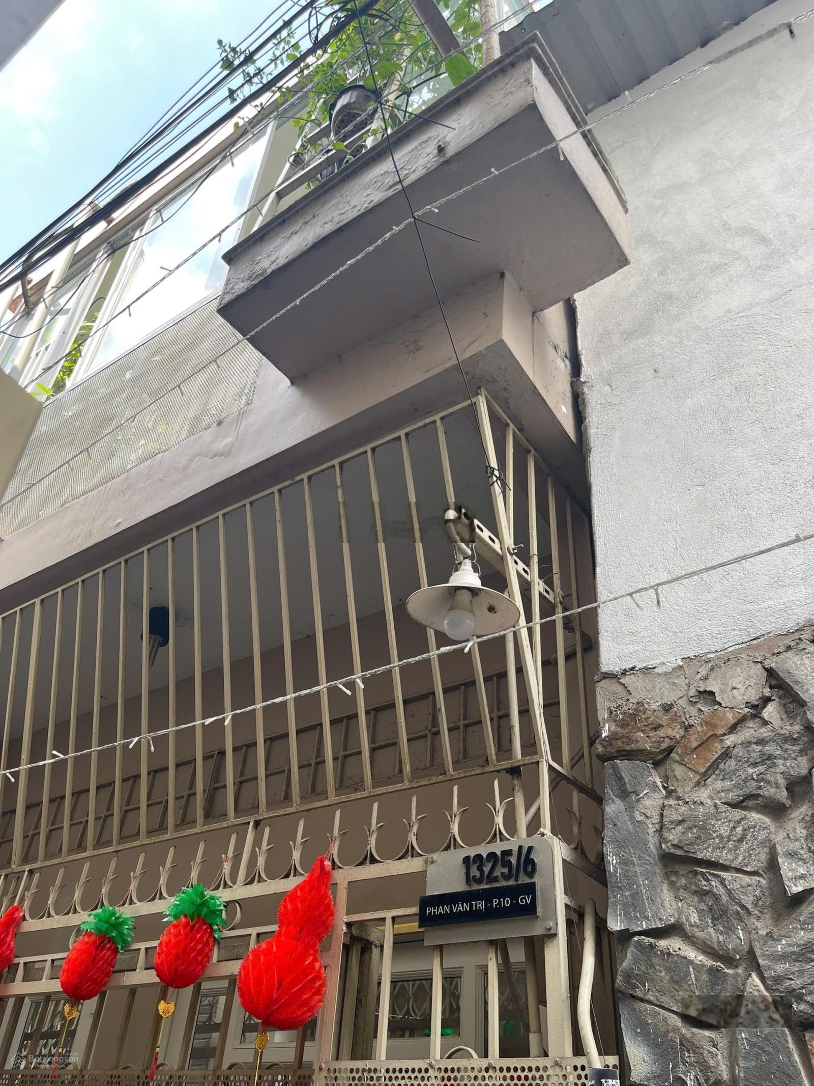 Bán Nhà Đối Diện Cityland Phường10 Giá : 3 tỷ 800TR Sổ Hồng Riêng..