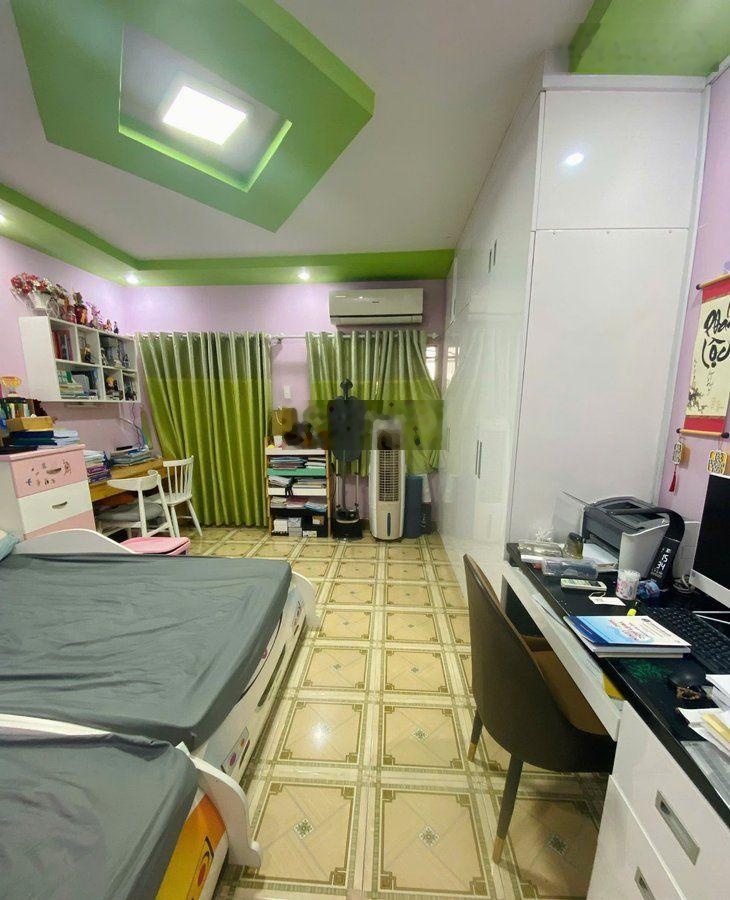 Tân phú, gần đường độc lập - đang cho thuê kinh doanh, dt:4.05x12.5m, 2 tầng, 2pn, 2wc, giá 5.4t