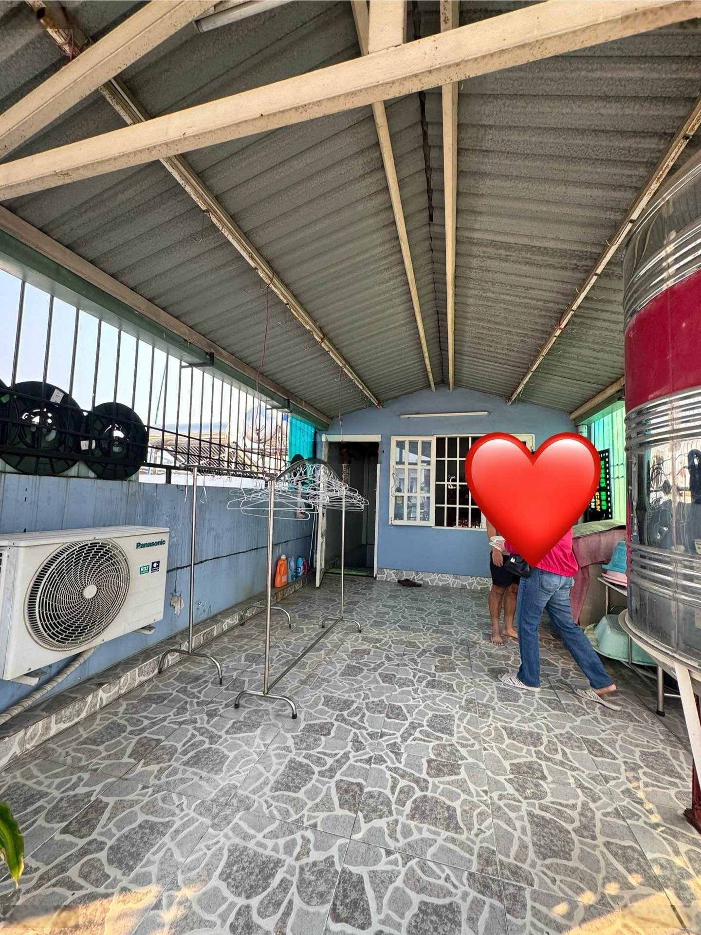 Tân Phú chỉ 7tỷ lớn ngay trung tâm hẻm 6m 5tầng 40m2