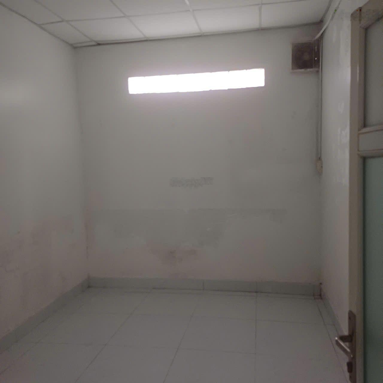 Nhà cấp 4 sổ hồng riêng đường Phan Văn Hớn - giá rẻ hơn lô đất