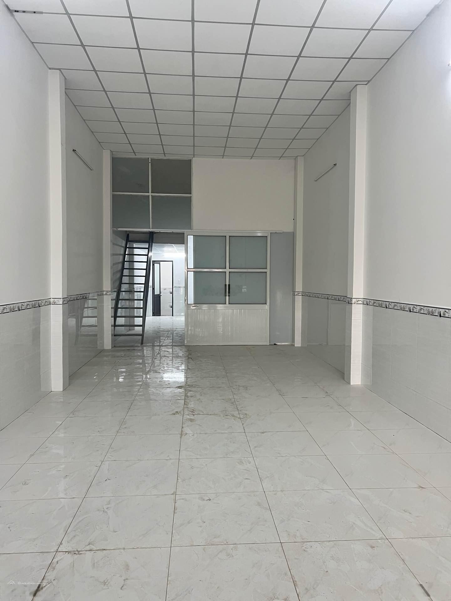 Nhà cấp 4 mặt tiền Lò Lu 99m2 tiện xây cao tầng chỉ 15 Tỷ