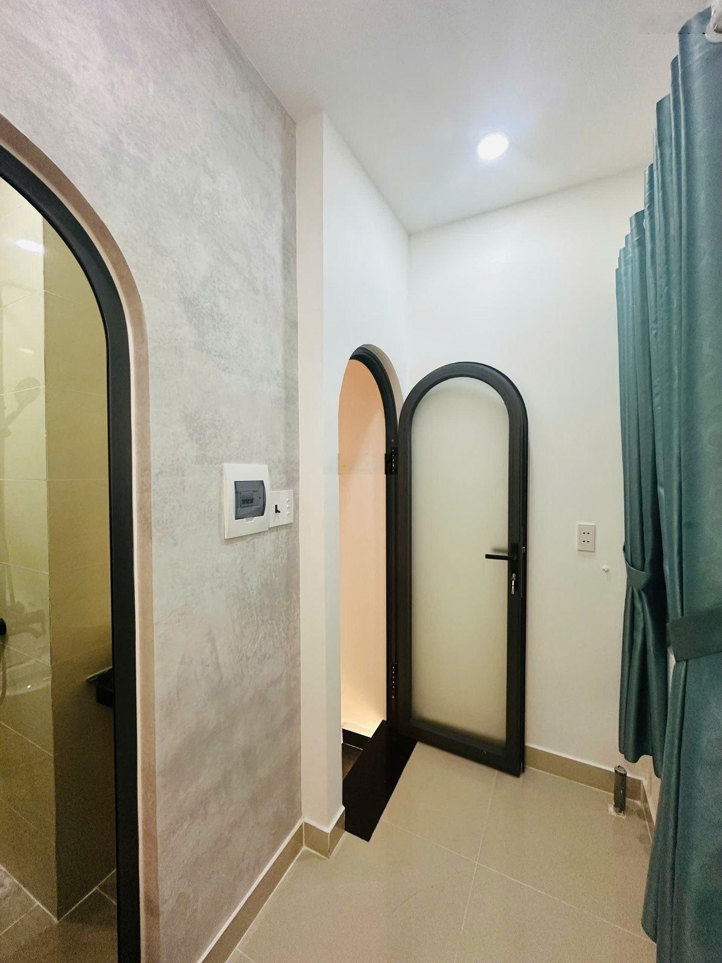 Siêu phẩm có 1 không 2! nhà ngay tại bùi hữu nghĩa, bình thạnh giá chỉ 2 tỷ, hẻm 4m ô tô