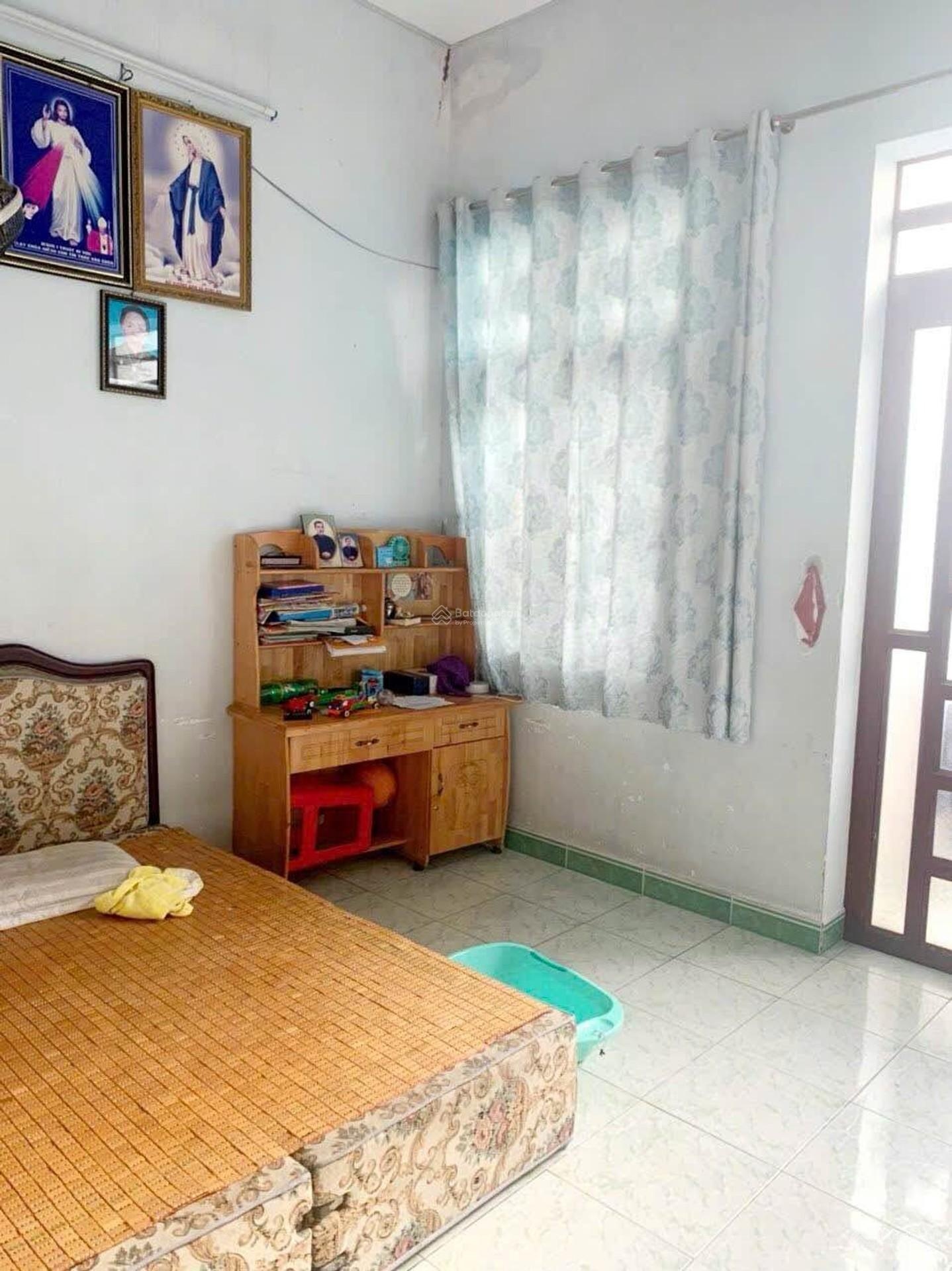 Nhà gần aeon tân phú - 2 tầng - dt(4m x 12m)