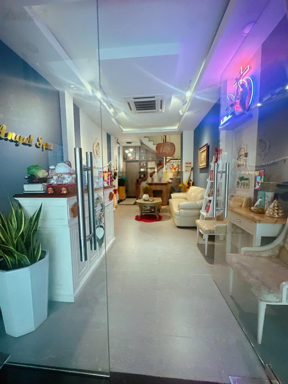 Bán nhà Nguyễn Trọng Tuyển 71m² 4 tầng - mặt tiền VIP, nhà mới đẹp