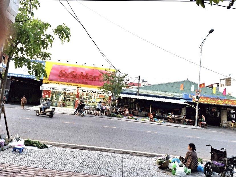 Cho thuê 1300m2 mặt bằng mặt tiền lớn, nằm giữa Điện Máy Xanh và Tiêm chủng VNVC
