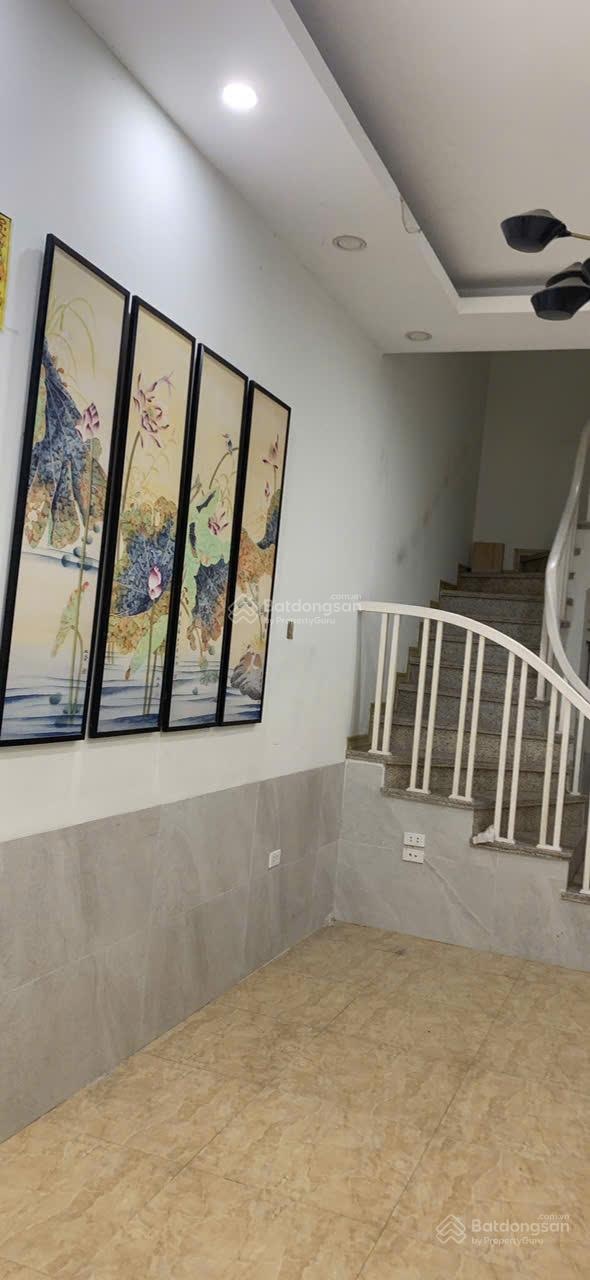 Chỉ 5tr có ngay căn hộ đồ cơ bản, tập thể Tân Mai, 65m, 2pn, đồ cơ bản, giao luôn