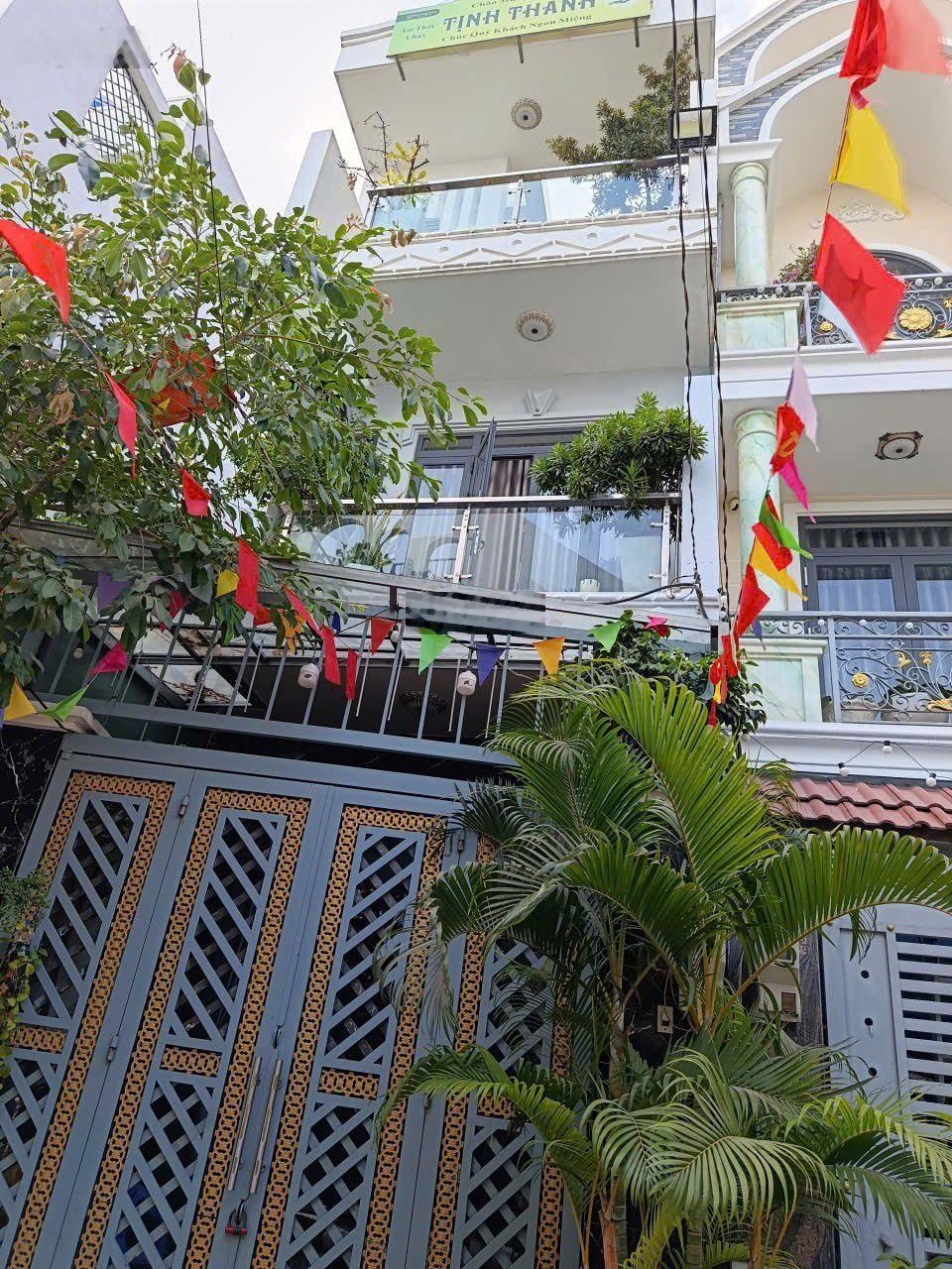 7,3 tỷ - nhà 3 tầng, 60m2 - 4pn, lê văn chí - linh trung