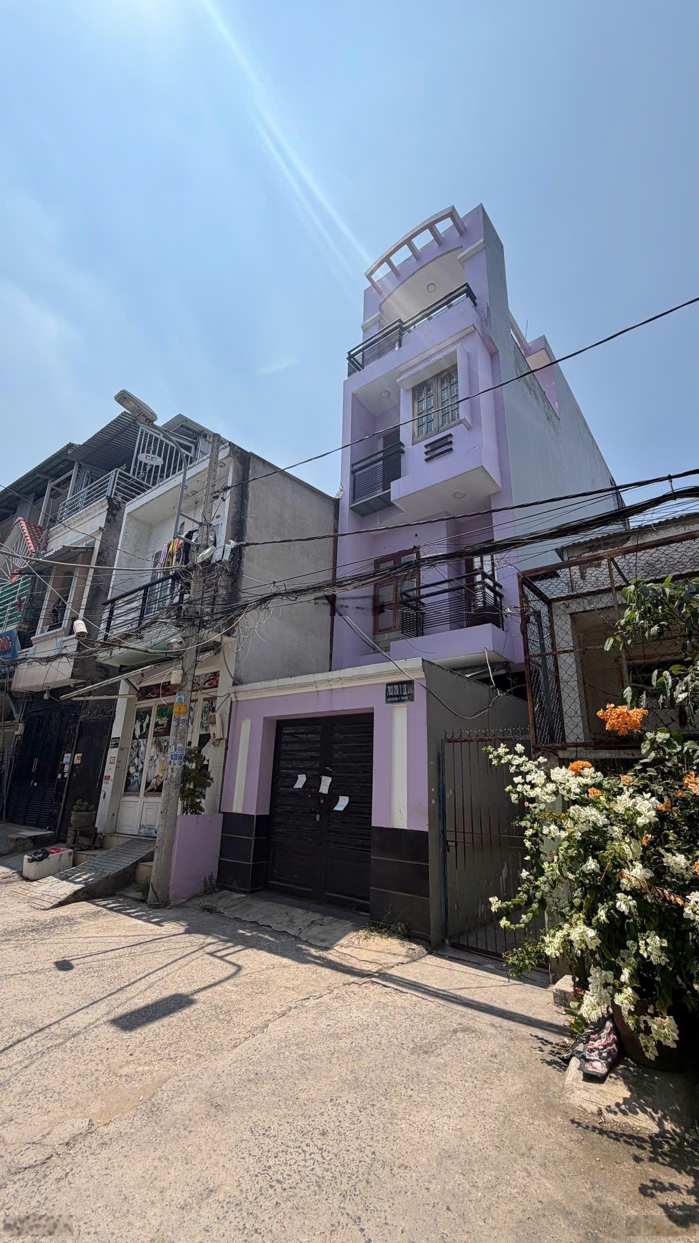 Bán nhà khu Kiều Đàm Phường Tân Hưng, Q7 - Diện tích: 3,5x20m. Kết cấu: Trệt, 2 lầu, ST