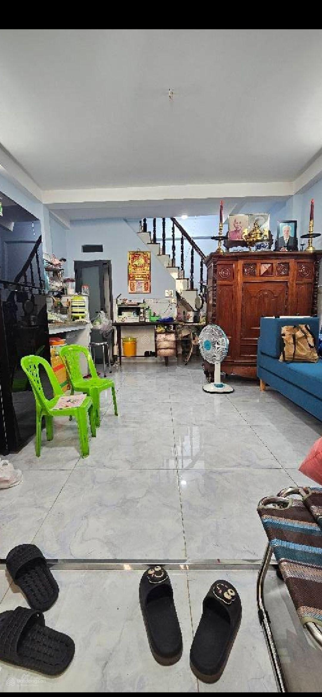 Bán nhà hẻm Ấp Bắc, f13 Tân Bình. Nhà 3 tầng đúc btct - dt 3,8x7. Nhà còn mới, khu vực hiếm nhà bán