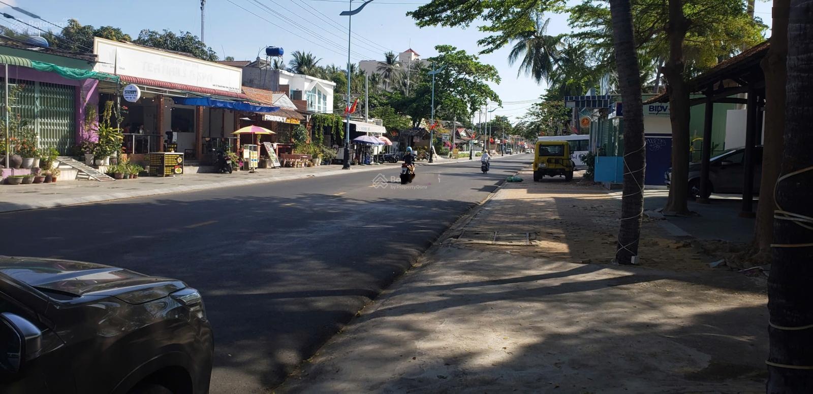 Bán đất Mũi Né, mặt tiền Nguyễn Đình Chiểu, 220m2, lô siêu vip giá chỉ 8 tỷ