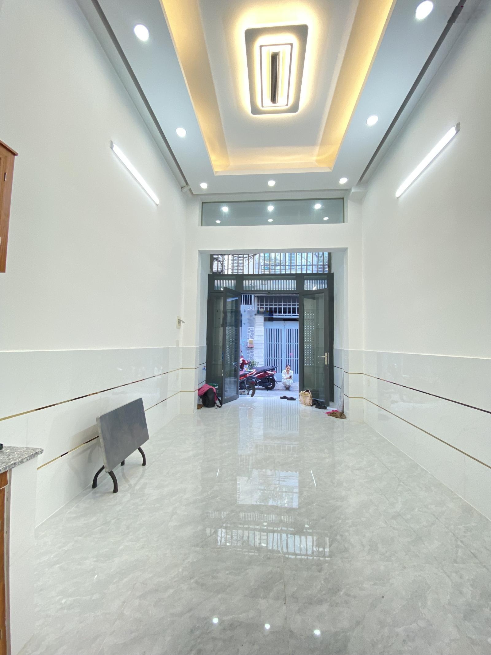 Nhà Đẹp 4 Tầng Lê Văn Quới- Ngay Ngã Tư Bốn Xã- Hẻm Xe hơi thông GIÁ TỐT CHỈ 4TỶ950