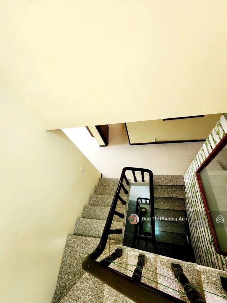 Nhà đẹp thành thái q.10 4 tầng btct nở hậu tài lộc 43m2 cách hẻm xe hơi vài bước chân chỉ 6.6 tỷ