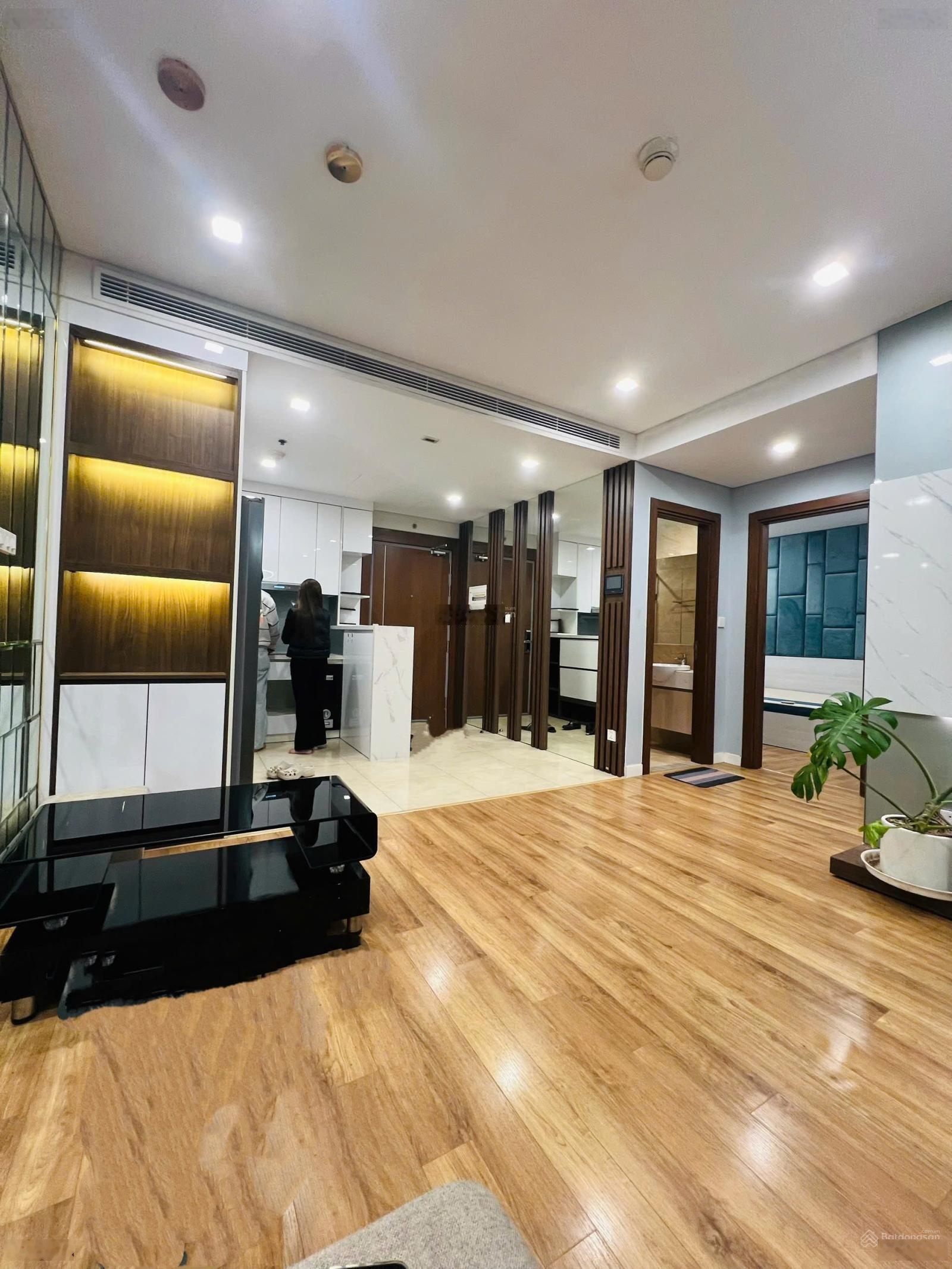 Giá cực rẻ cho thuê căn hộ Ban cơ yếu Lê Văn Lương, 3 ngủ 126m2 full đồ giá chỉ 16tr/ th 0969029655