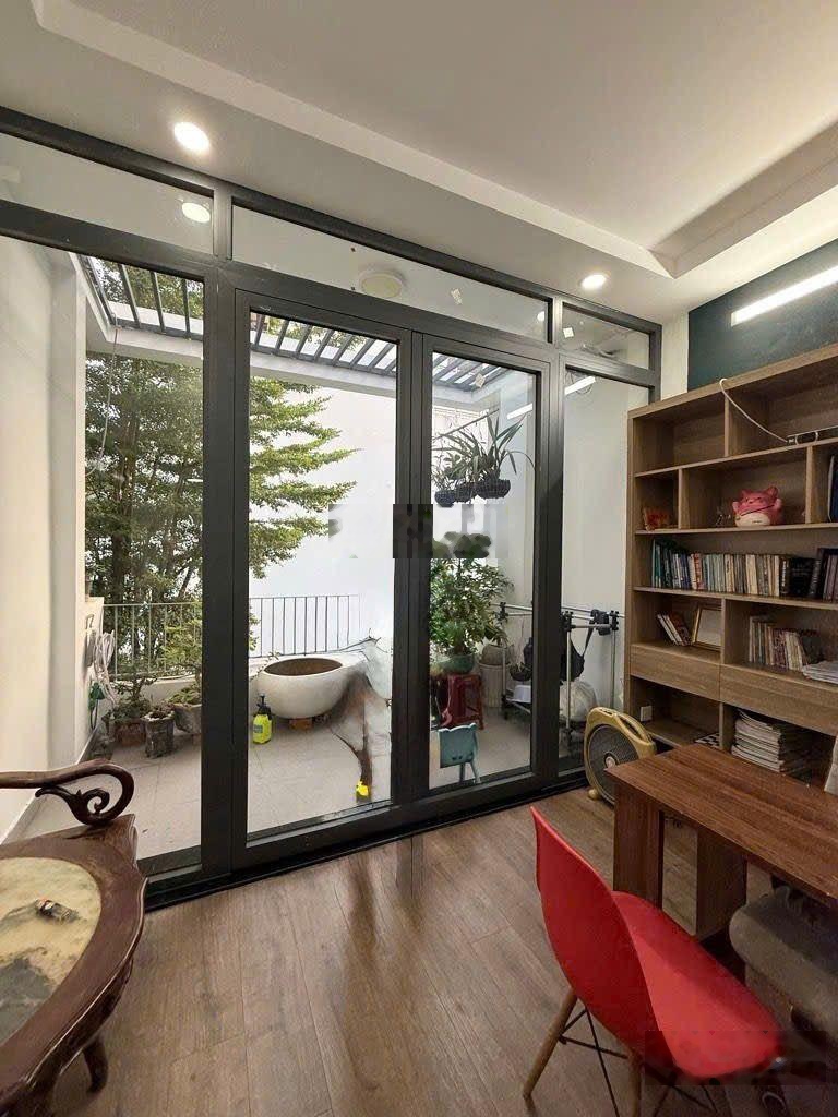 Bán nhà riêng nguyễn hữu tiến. p tây thạnh q tân phu47m.2 .giá 7.2 tỷ, sổ hồng riêng đã hoàn công