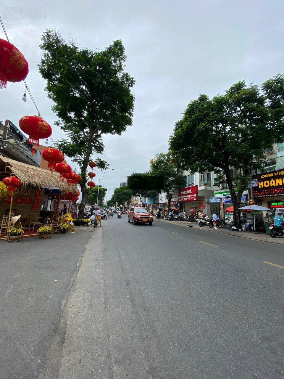 Giá cực tốt, nhà mặt tiền Trường Chinh, 4,5 x 23, 4 tầng, giá chỉ 19,5 tỷ