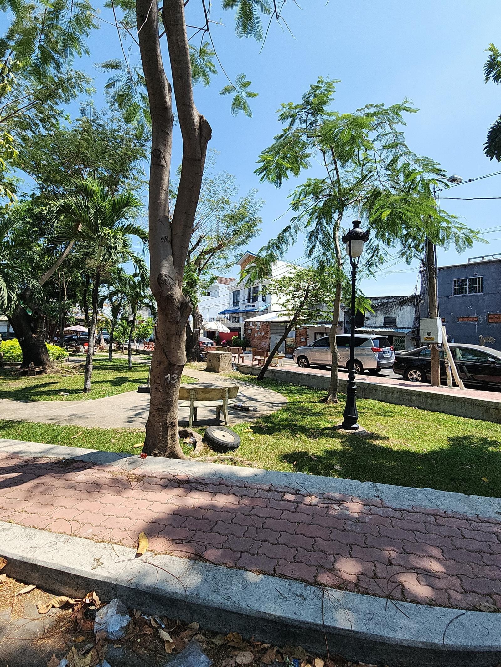 Bất động sản giá tốt , Nền Đất Biệt thự ( 370m2 ) gồm 2 sổ , p. Hiệp Bình chánh, Q. Thủ Đức