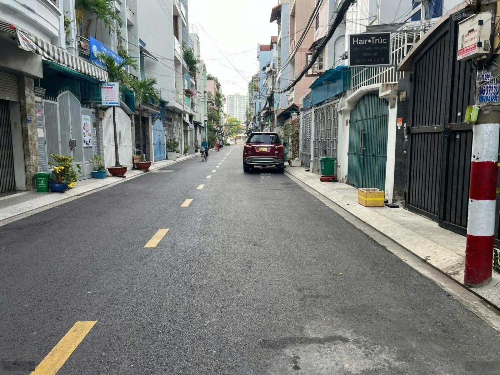 HXH 8m Nguyễn Quang Bích, nhà 3 lầu, 6,5 x 25m, giá 22 tỷ