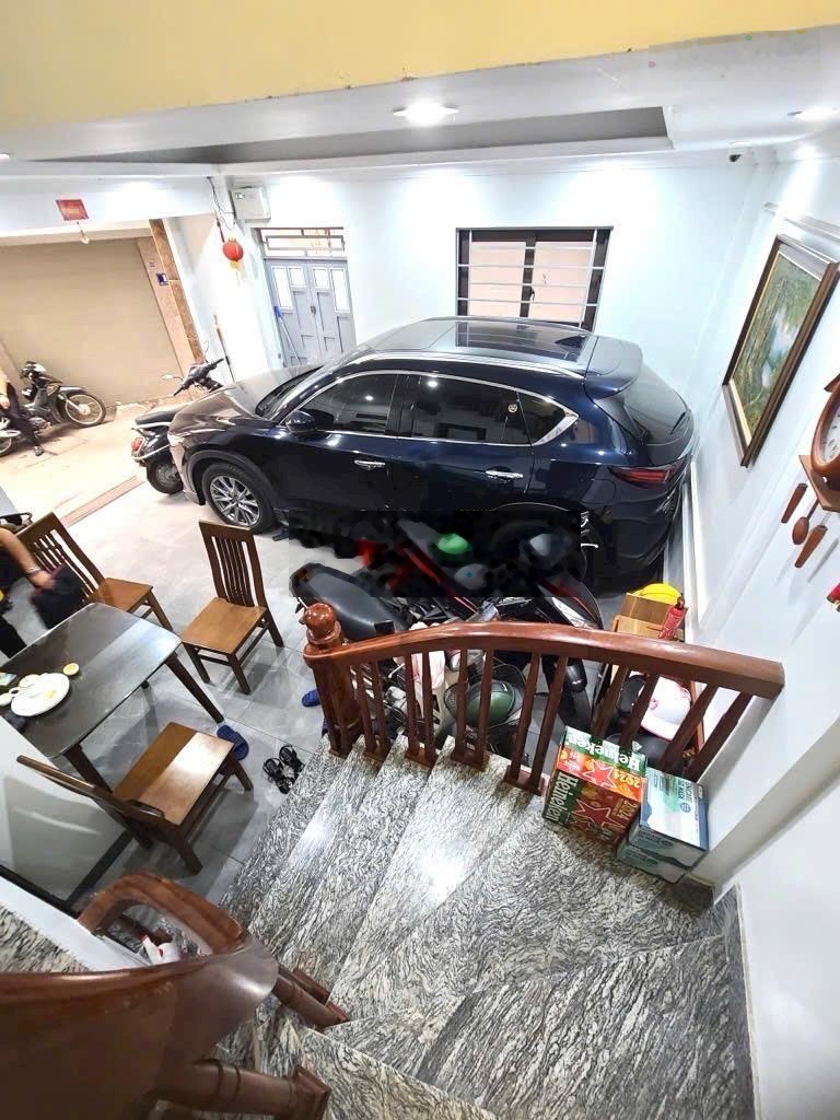 Bán Phân lô Xuân Thuỷ, 55m 7 tầng, thang máy, 2 mặt ngõ, ôtô đỗ cửa, nhà đẹp ở ngay, giữ tiền đỉnh