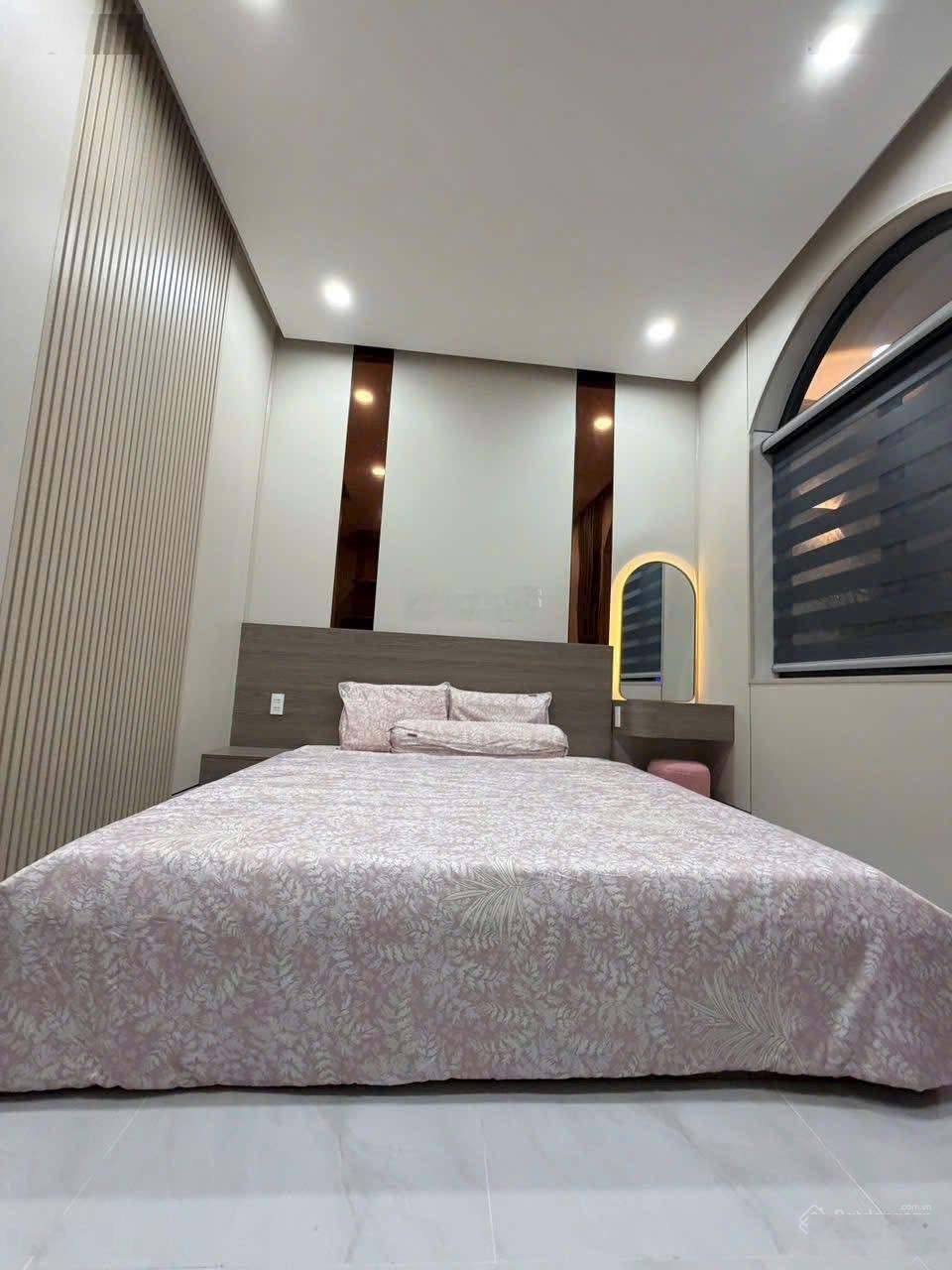 Bán nhà góc 2 mặt tiền đường Số 12, Bình Hưng Hòa A ngay sát Aeon Mall
