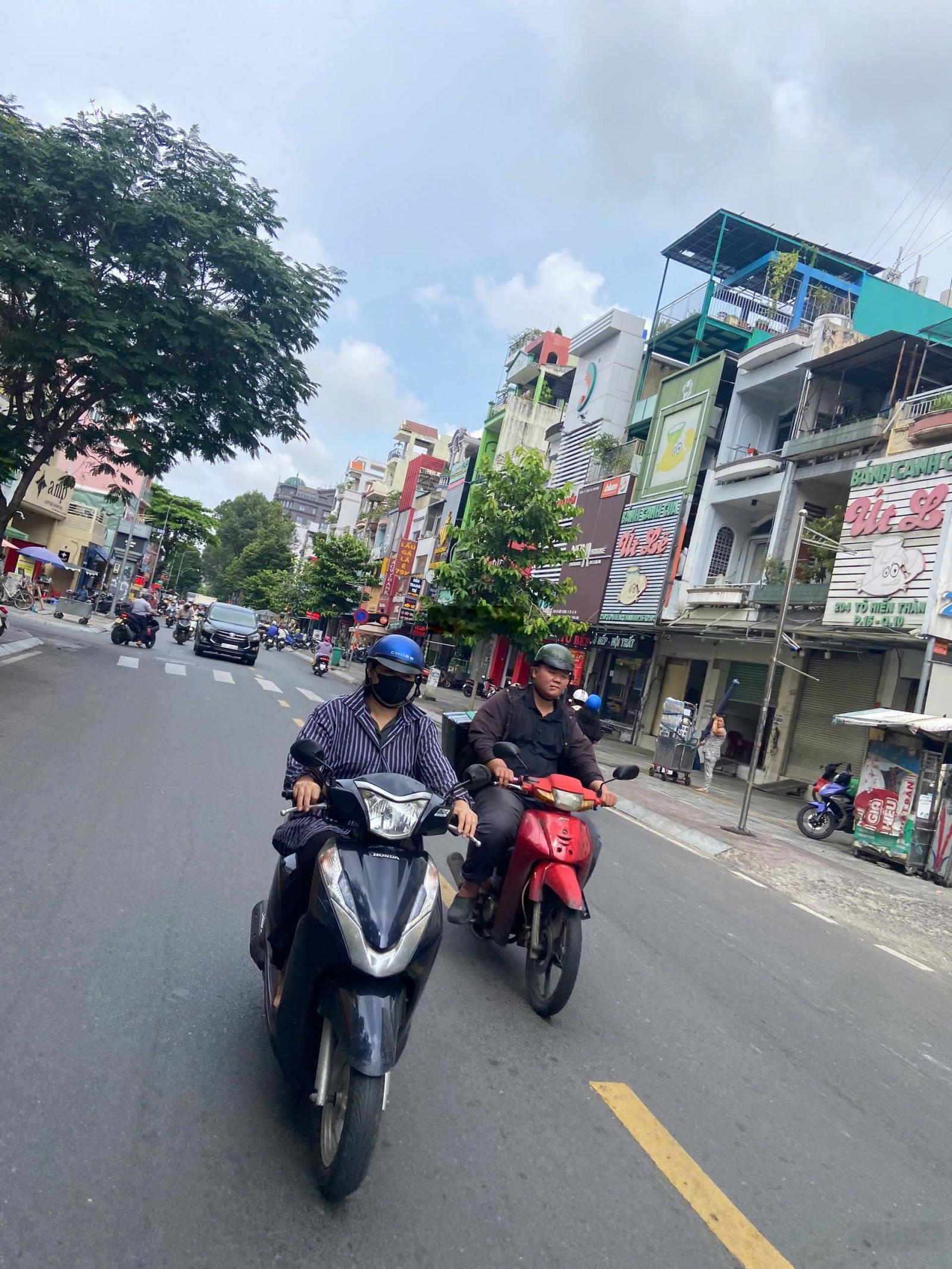 bán nhà 5 tầng, 4 x 25m MT Lê Văn Sỹ, p2, giá 25 tỷ