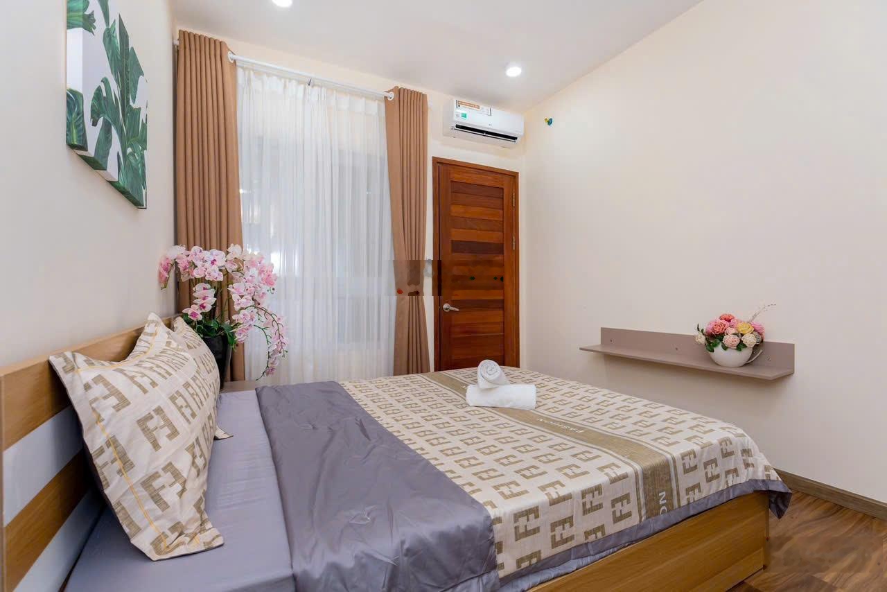Cần bán gấp căn hộ 2 PN tầng trung hướng view Đông Nam view biển giá cực tốt tại Gold Sea Vũng Tàu