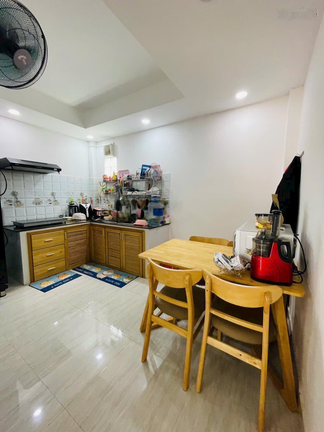 Bán NR 50,5m2 tại Trường Lưu, p Long Trường, Q.Thủ Đức, giá siêu hời 4,5 tỷ