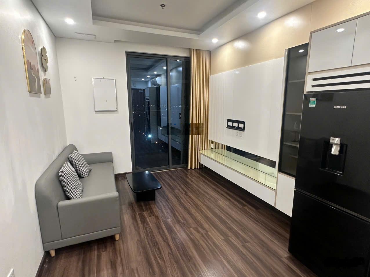 Bán căn xẻ khe 2PN đã có bìa hồng tầng trung chung cư Hoàng Huy Grand Sở Dầu 37 tầng giá chỉ 2.1tỷ