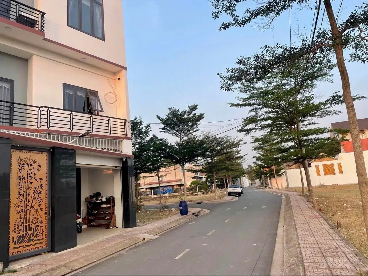 Bán đất chính chủ giá đầu tư f0 gần cao tốc biên hòa-sân gofl long thành