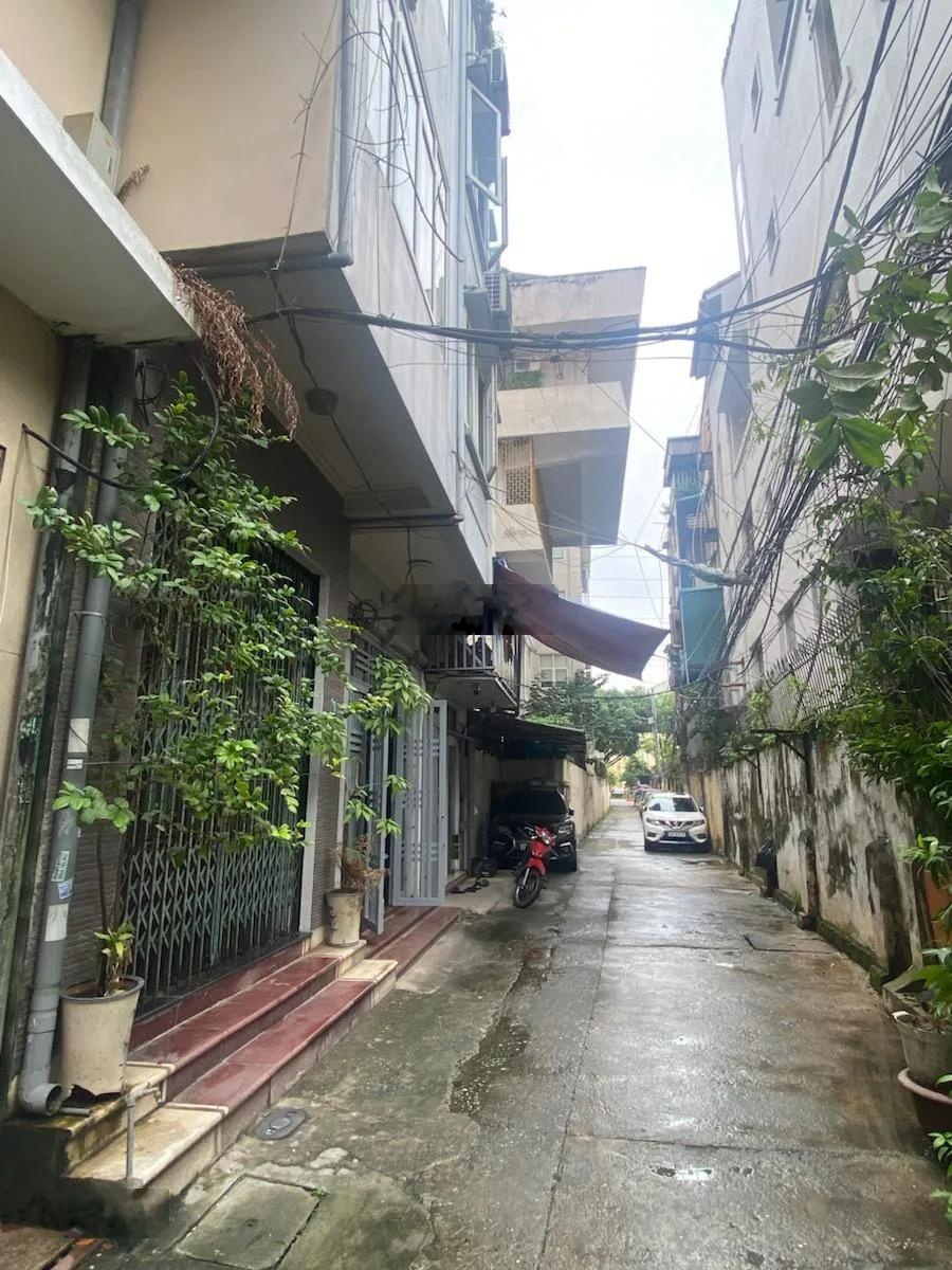 Bán nhà hào nam đống đa - 36m2 - 4 tầng - mt 3.3m - 2 thoáng - gần ga cát linh - 13.x tỷ