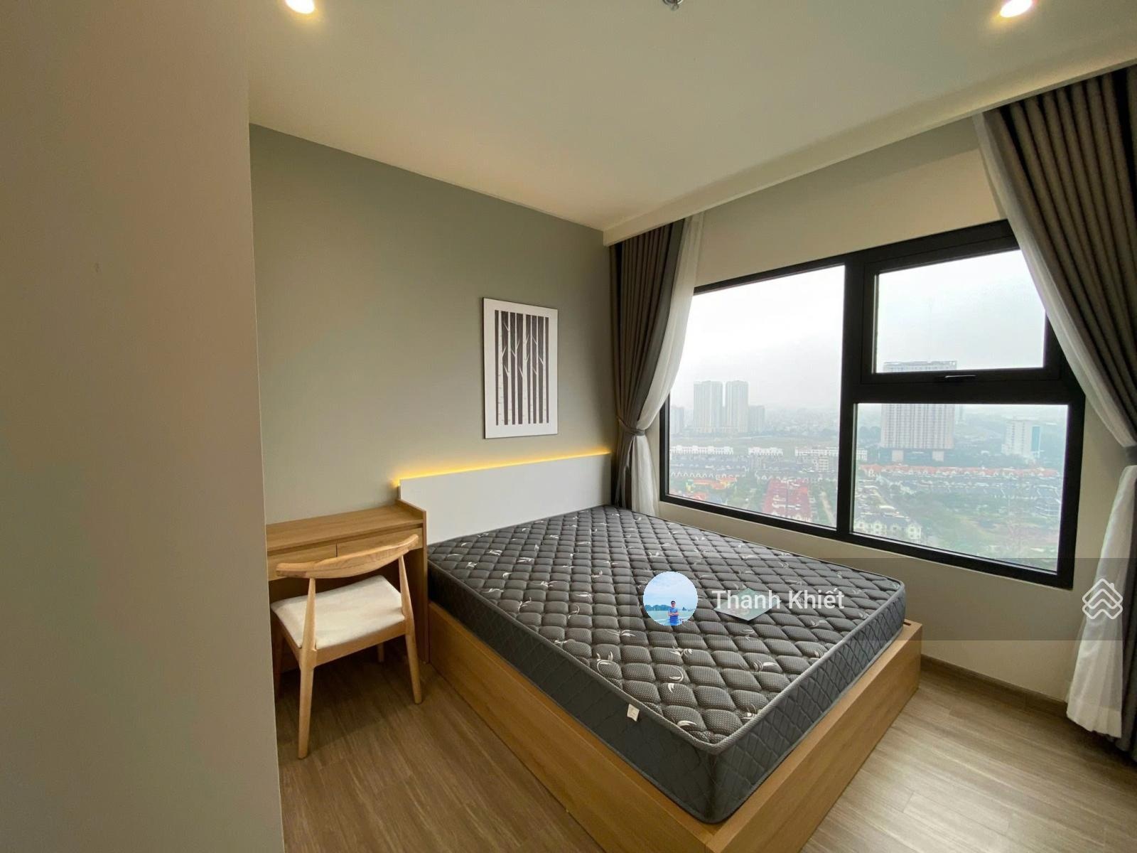 Cực hot- bán căn 2 phòng ngủ +, full nội thât mới làm. giá chỉ 5 tỷ. lh 0983894833