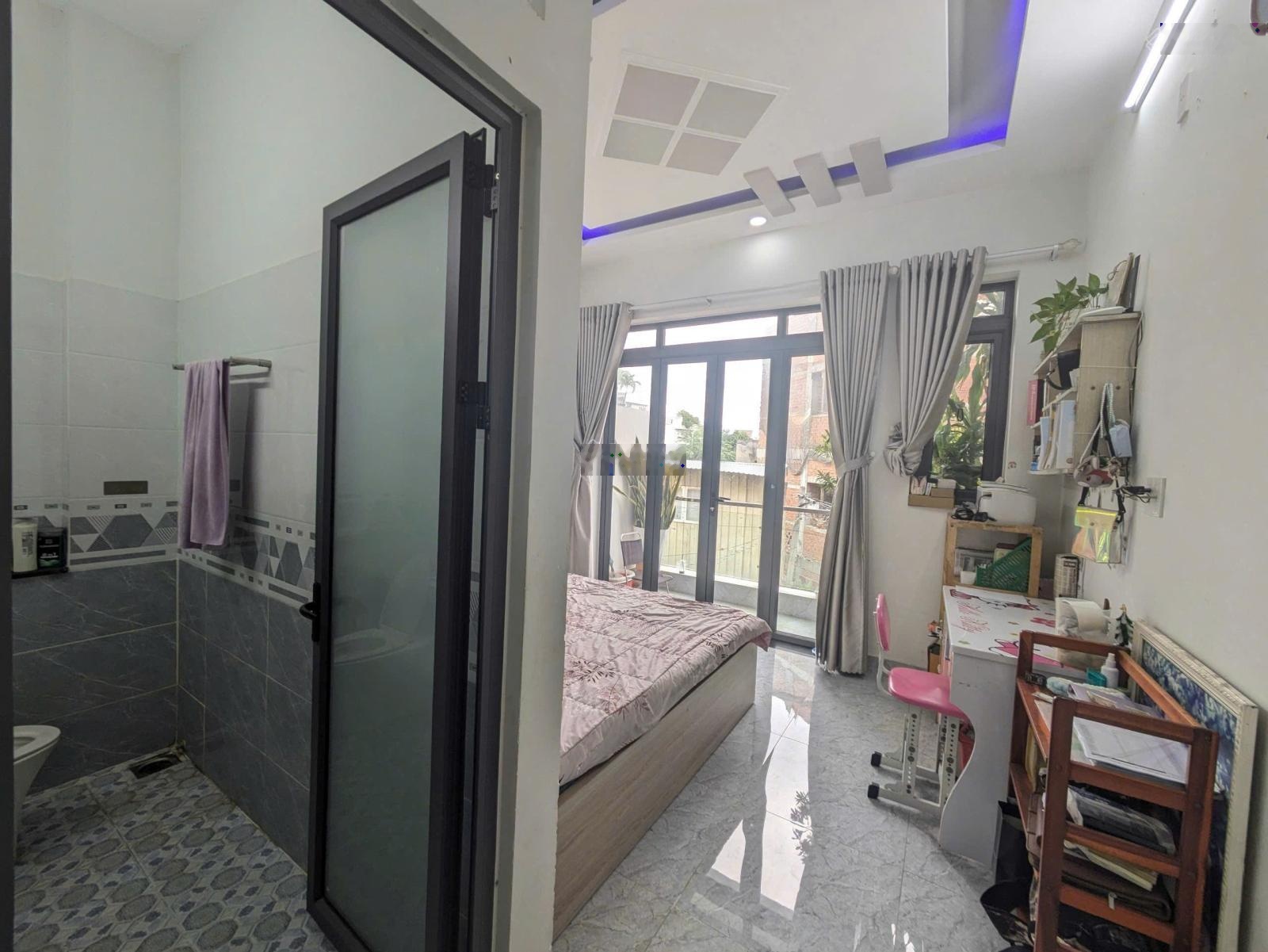 Bán nhà 1 trệt 2 lầu đường lê văn chí - linh trung , 60m², hẻm xe hơi thông sát hoàng diệu 2