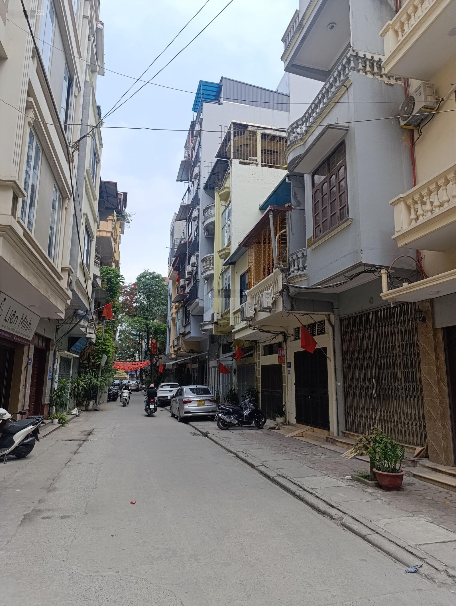 Bán nhà xuân thuỷ cầu giấy diện tích 41m2 mt 4,5m giá 17tỷ ngõ rộng thông chợ xanh kd sầm uất