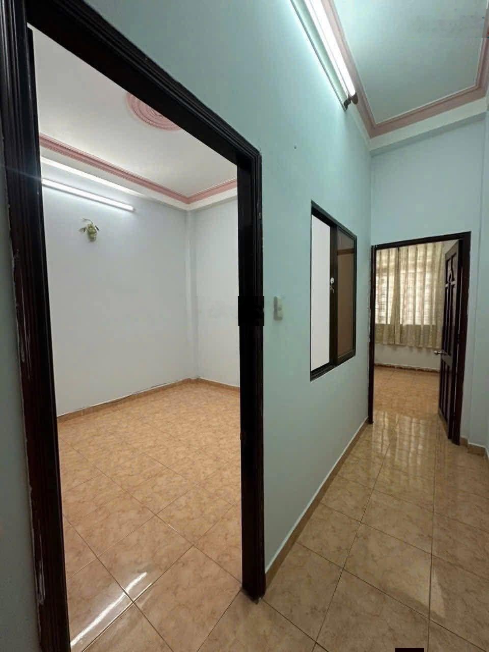 98m2- 7 tỷ- nhà ngang gần 5m sát huỳnh tấn phát quận 7- giáp quận 4, quận 1- sổ riêng