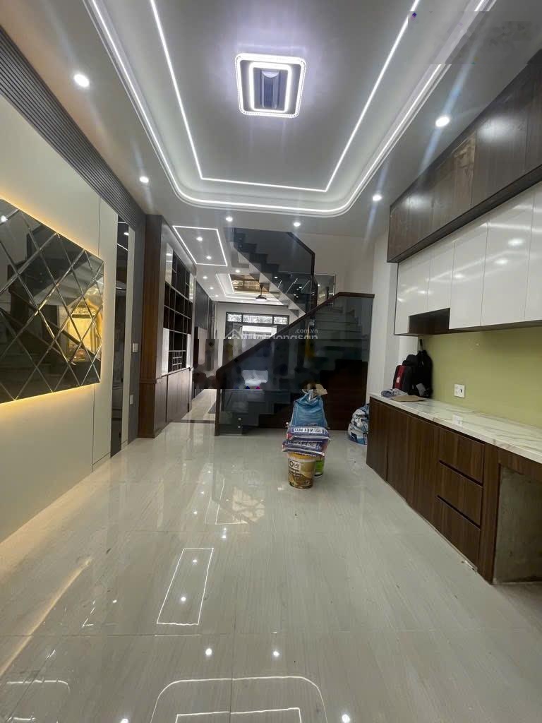 Bán nhà đường Tân Hòa Đông hẻm ô tô 3 tầng giáp quận 6, 60m2 chỉ 5.2 tỷ