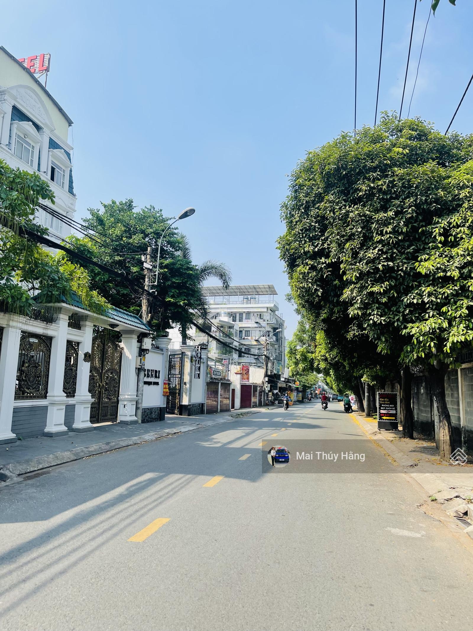 Hàng hiếm, giá đầu tư, MTKD sầm uất ngay sát Hoàng Diệu 2 - bán đất tặng nhà c4 sổ đẹp vuông vức