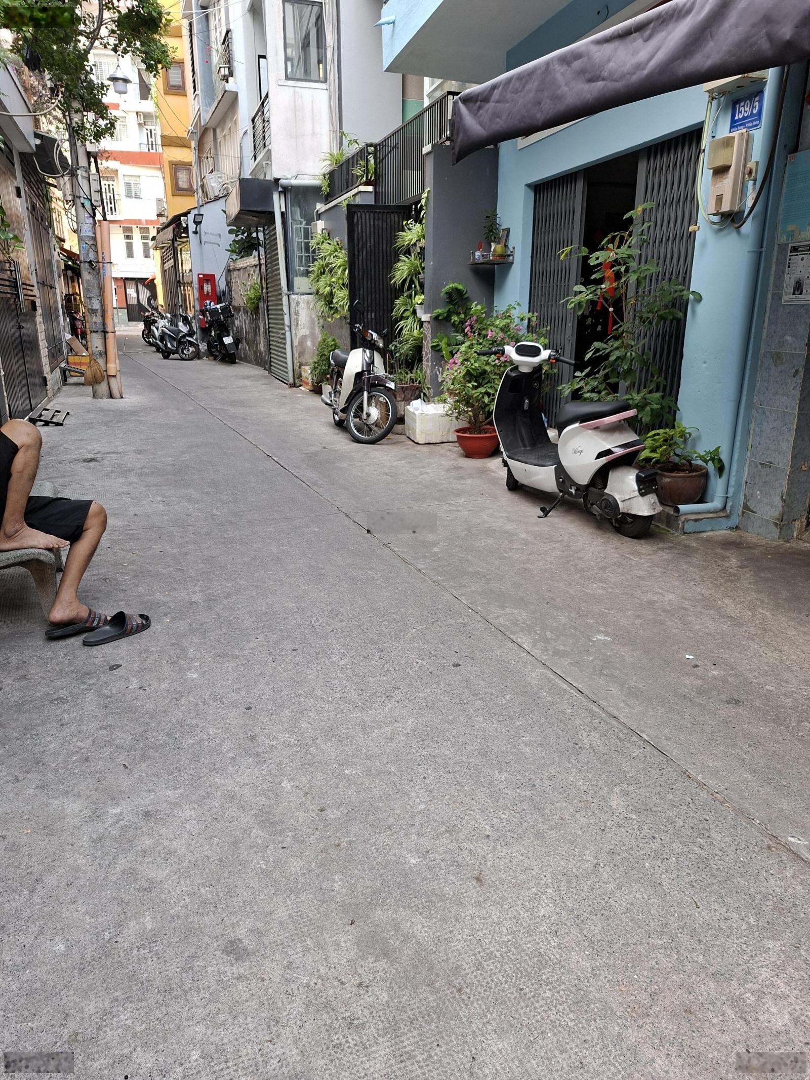 Nhà chính chủ HBG khoảng 30m ra MT đường