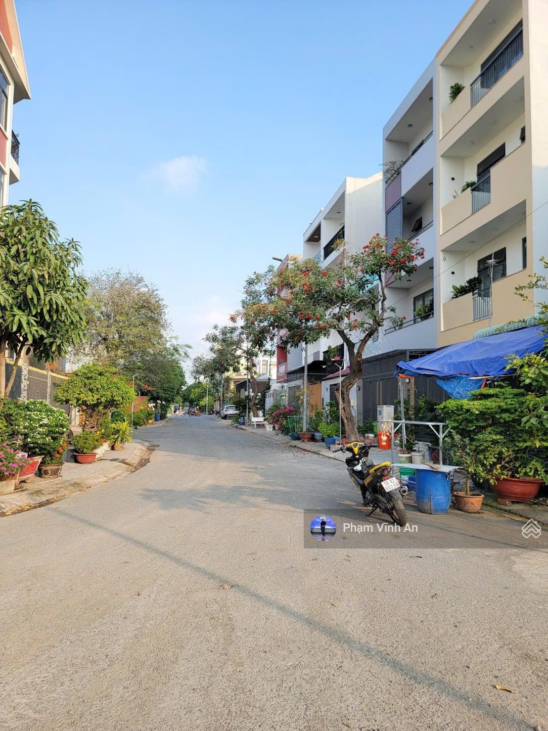 RẺ NHẤT KDC ÊM ĐỀM - 90m²(5x18m XÂY 1 trệt 3 lầu - ĐƯỜNG 12m sẵn vỉa hè thông tứ tung
