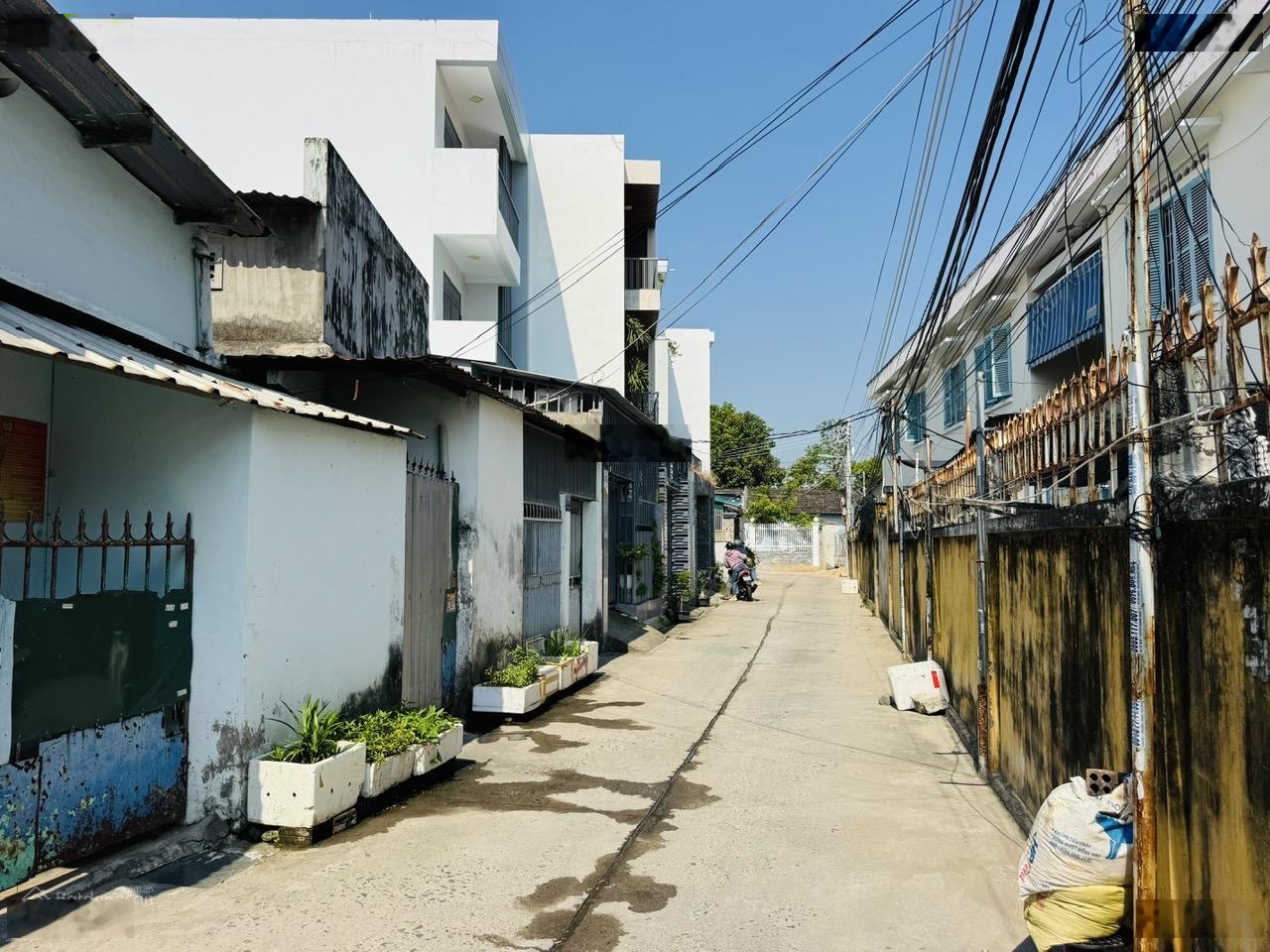 Bán lô đất diện tích 102.8m2, hẽm oto đường Phước Long mà chỉ có 6 tỷ