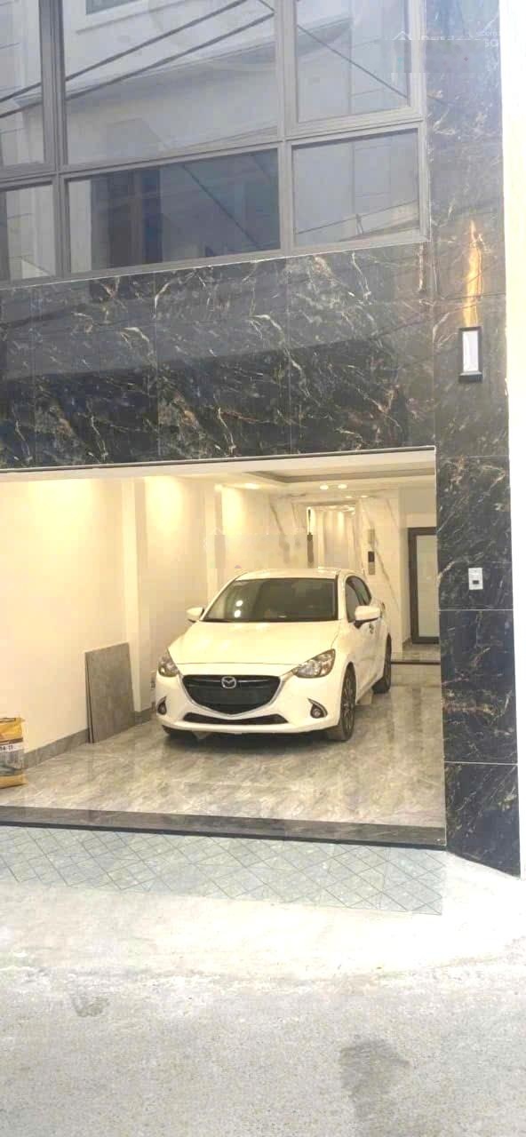 Nhà phố Trạm, 41 m2, 12 tỷ, 6 tầng thang máy gara ô tô, full nội thất