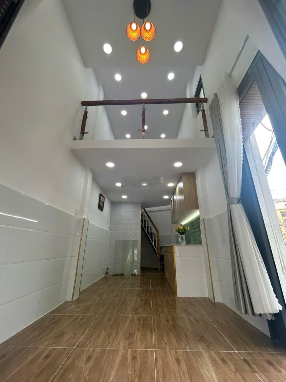 Bán nhà hẻm xe tải đường Âu Cơ Tân Bình chỉ 2.83 tỷ, LH: 0933233236