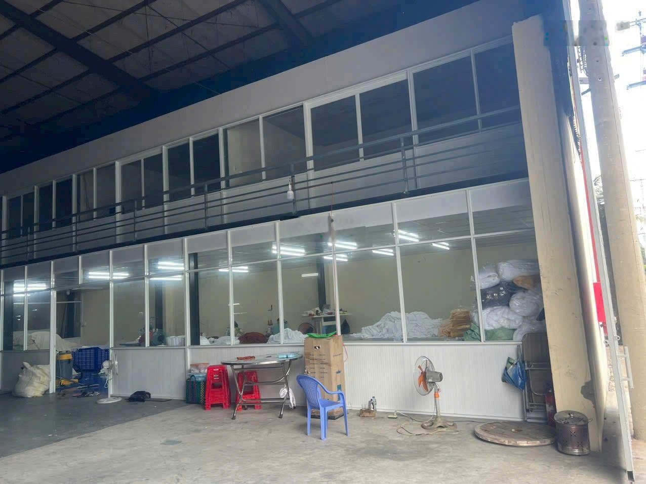 Cho thuê nhà xưởng 3200m khu vực cũ chi