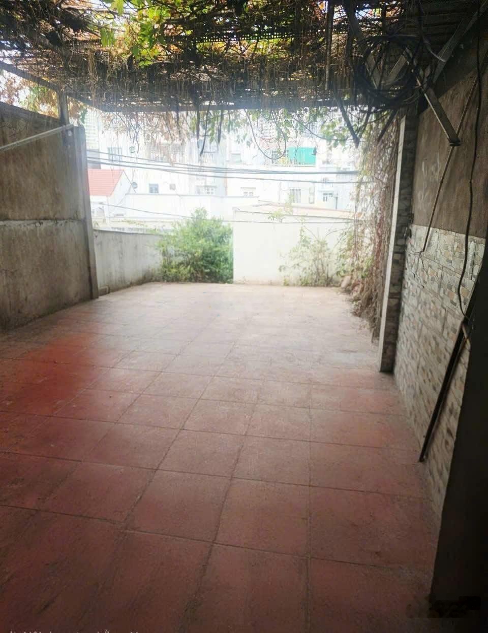 Nhà hẻm xe hơi, Huỳnh Tấn Phát, quận 7 cũ, gần nhiều tiện ích, giá 4.6 tỷ. LH 0909323069 - Phượng
