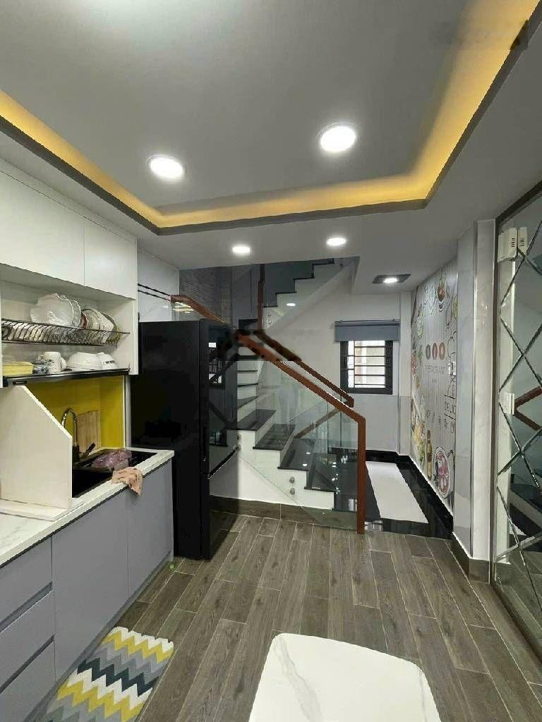 Bán nhà 4 tầng đầy đủ nội thất đường Lê Đại Hành phường 7 quận 11