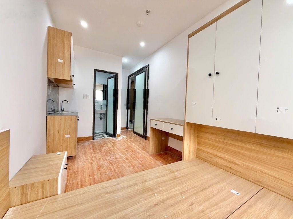 Bán nhà riêng tại Lĩnh Nam, 8 tỷ, 50m2, 6PN, 6WC, 6 tầng, mặt tiền 5m, hàng hiếm