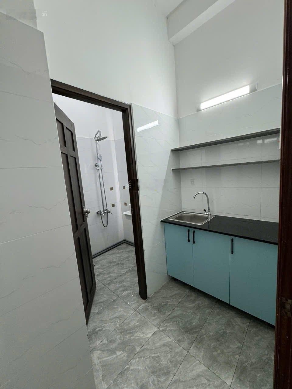 Bán Toà nhà CHDV Nguyễn Trãi - Quận 1