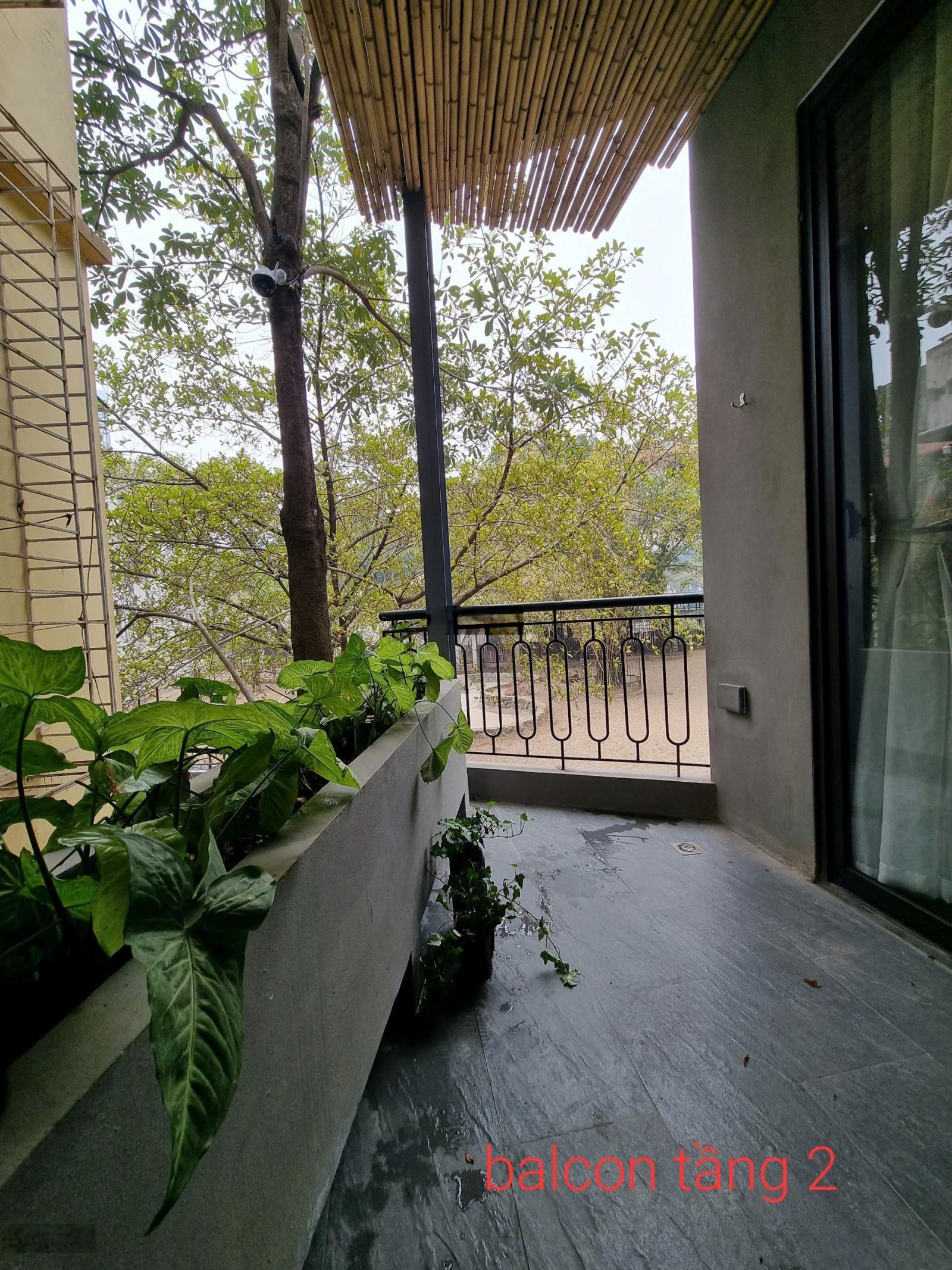 Bán nhà riêng khu Đào Tấn Gần Công Viên Thủ Lệ liên hệ Amy 0904622983